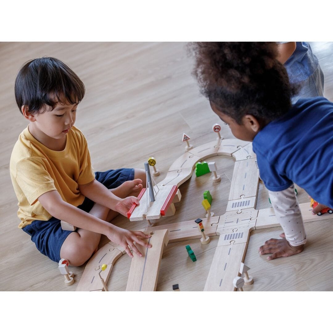 PlanToys USA - PlanToys Road System