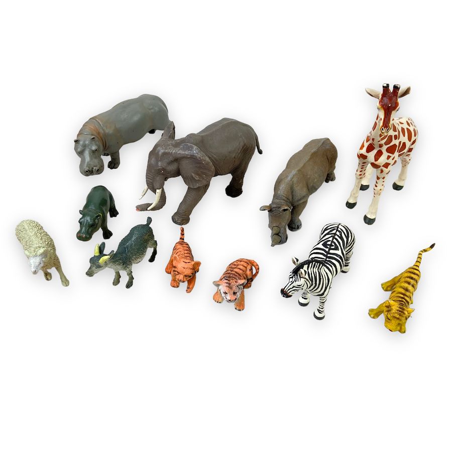 Safari Animal Figurine Bundle Toys