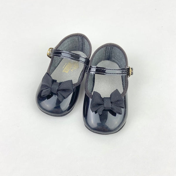 Step and stride hot sale baby shoes