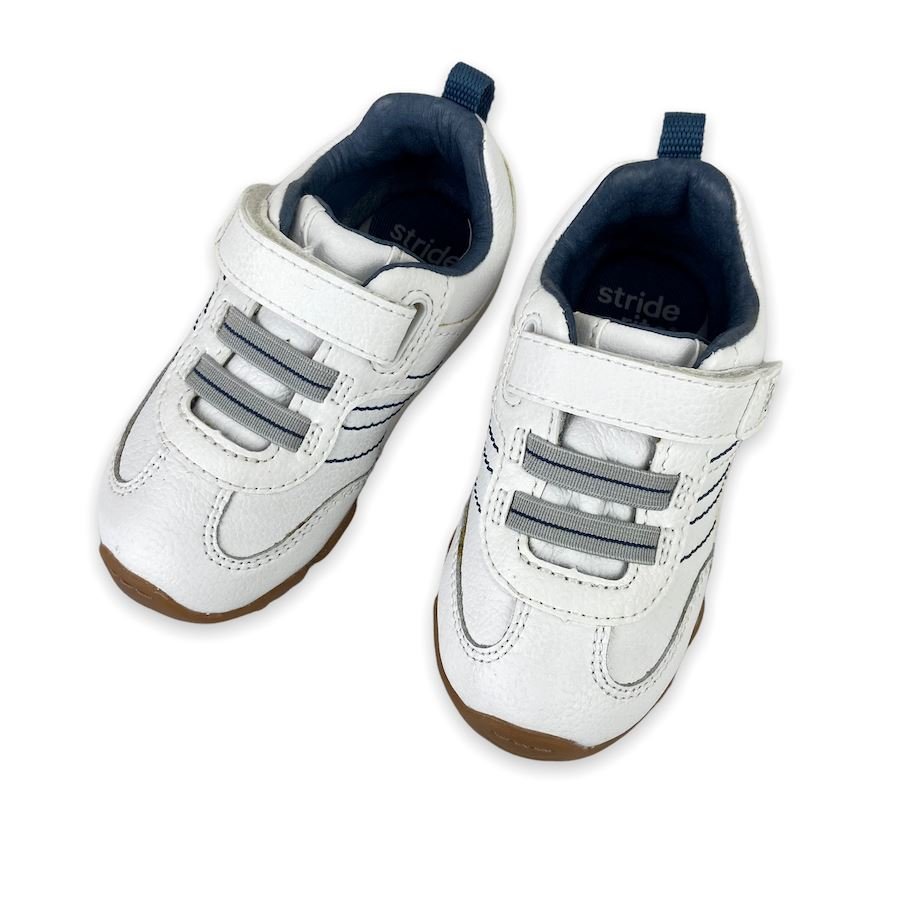 TOYCYCLE - Stride Rite Prescott Sneakers 6M